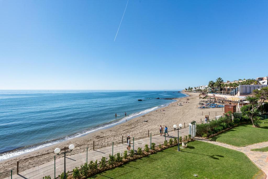 Oceanfront Mijas Apartment ภายนอก รูปภาพ