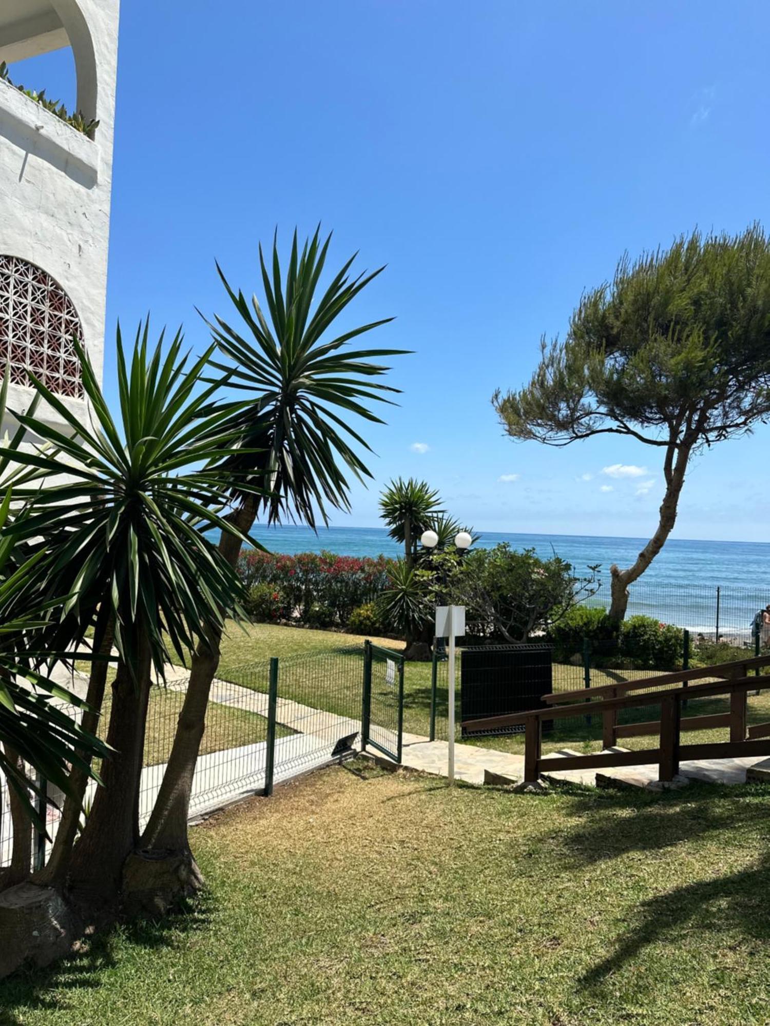 Oceanfront Mijas Apartment ภายนอก รูปภาพ