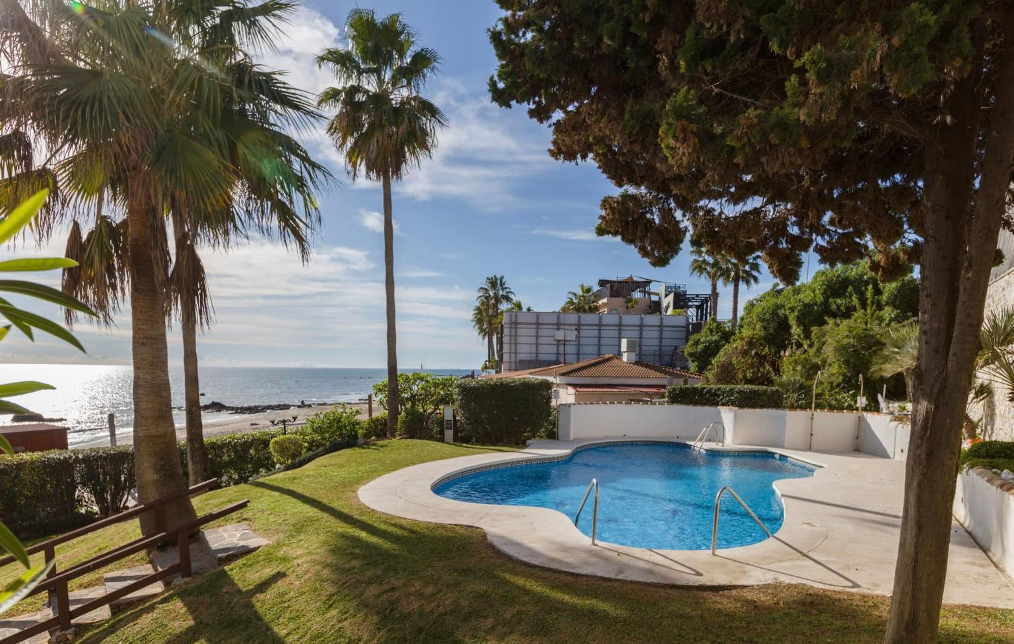 Oceanfront Mijas Apartment ภายนอก รูปภาพ