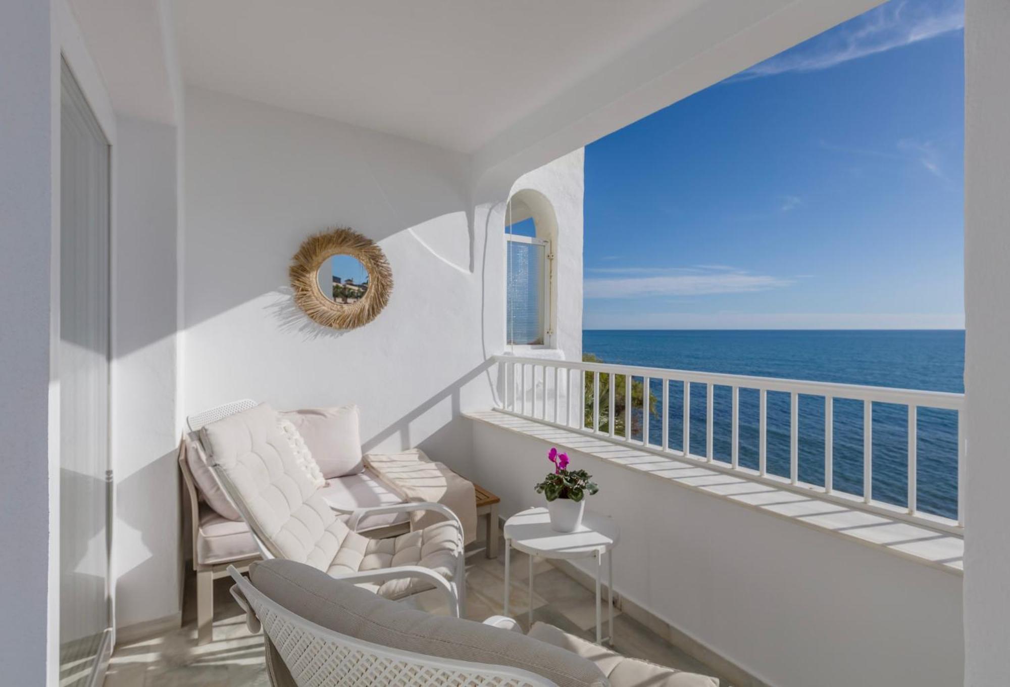 Oceanfront Mijas Apartment ภายนอก รูปภาพ